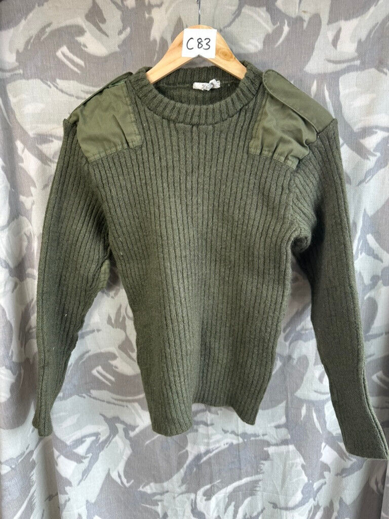 Echter schwerer Pullover aus olivgrünem Jersey für Herren der britischen Armee – Größe 4 – 86,4 cm Brustumfang 