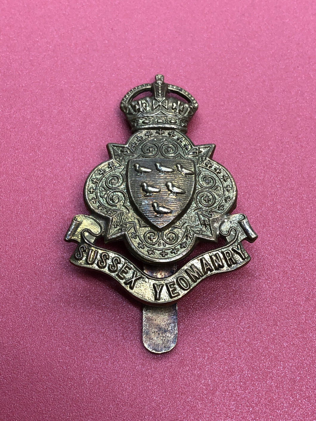 Original WW1 British Army Sussex Yeomanry Cap Badge