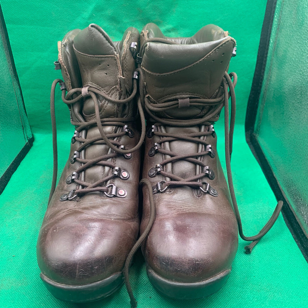 Genuine British Army Combat Patrol Boots - Size 9M - Iturri