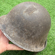 Lade das Bild in den Galerie-Viewer, Genuine British Army Mk4 Combat Turtle Helmet &amp; Liner - Untouched Original
