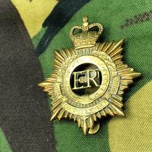 Load image into Gallery viewer, Original British Army Cap Badge - Royal Army Service Corps - The Militaria Shop
