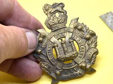 Load image into Gallery viewer, Original British Army - Victorian 25th Kings Own Borderers Glengarry Cap Badge
