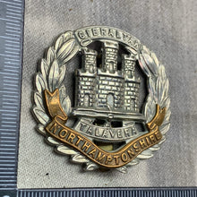 Load image into Gallery viewer, Original WW2 British Army Cap Badge - Northamptonshire Regiment
