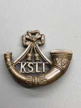 Load image into Gallery viewer, Original WW2 British Army King&#39;s Shropshire Light Infantry KSLI Cap Badge
