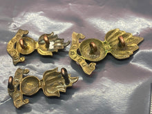 Charger l&#39;image dans la galerie, Original British Army WW1 / WW2 Royal Engineers/Artillery Cap / Collar Badges

