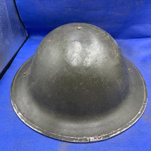 Charger l&#39;image dans la galerie, Original WW2 British Army Mk2 Combat Helmet &amp; Liner Set
