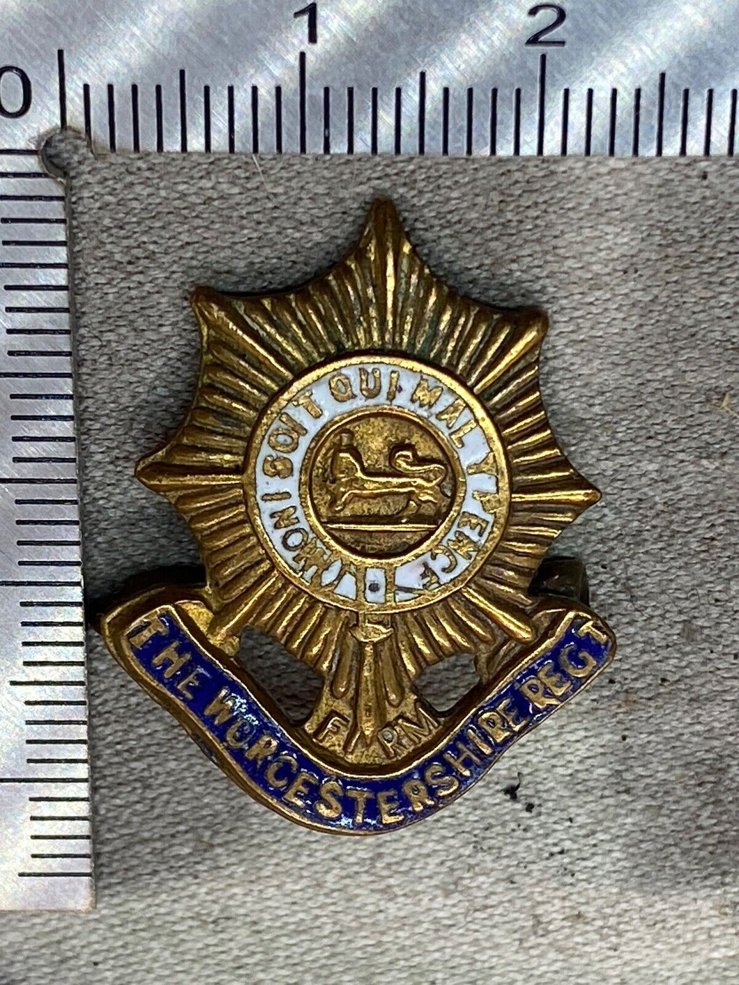 Original British Army - The Worcestershire Regiment Enamel Sweetheart Brooch