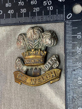 Load image into Gallery viewer, Original British Army WW1 / WW2 Welsh Regiment Regiment Cap Badge
