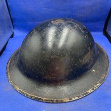 Lade das Bild in den Galerie-Viewer, Original British Army Mk2 Combat Helmet - Untouched WW2 Example
