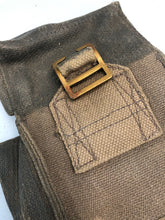 Charger l&#39;image dans la galerie, Original WW2 British RAF 37 Pattern Webbing Bren / Universal Pouch Wartime Dated
