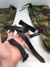 Charger l&#39;image dans la galerie, Genuine British Army Surplus DPM Camouflaged Gaiters - Size Long
