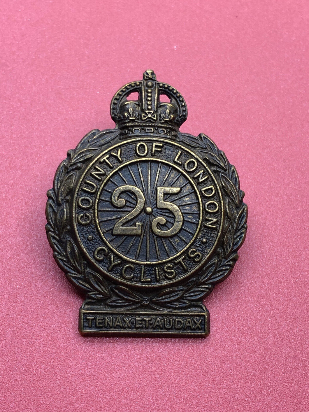 Original WW1 British Army 25th London Cyclist Corps Cap Badge