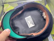Lade das Bild in den Galerie-Viewer, Original British Army Peaked Cap- Size 59cm - The Militaria Shop
