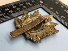 Load image into Gallery viewer, Genuine Canadian Army 2nd Queen&#39;s Own Rifles of Canada Cap Badge
