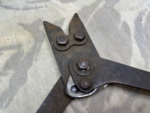 Load image into Gallery viewer, Original WW1 British Army Barbed Wire Cutters - Good Condition
