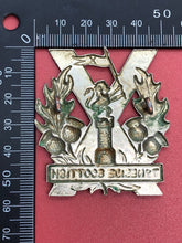 Charger l&#39;image dans la galerie, Genuine British Army Tyneside Scottish Regiment Cap Badge
