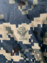 Charger l&#39;image dans la galerie, U.S. Navy NWU Type 1 Blue Digital Camouflage Combat Jacket - 45&quot; Chest - The Militaria Shop
