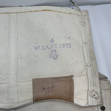 Lade das Bild in den Galerie-Viewer, Original British Army / Royal Navy White 37 Pattern Spats / Gaiters- Well Marked
