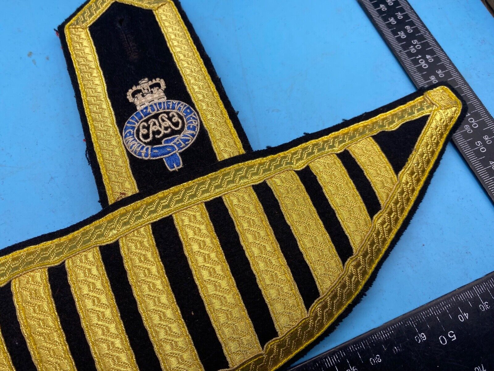 Original Single British Army Grenadier Guards Bandsman's Epaulette / Wing - The Militaria Shop
