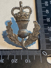 Load image into Gallery viewer, Original British Army Queen&#39;s Own Scottish Highlanders Cap Badge
