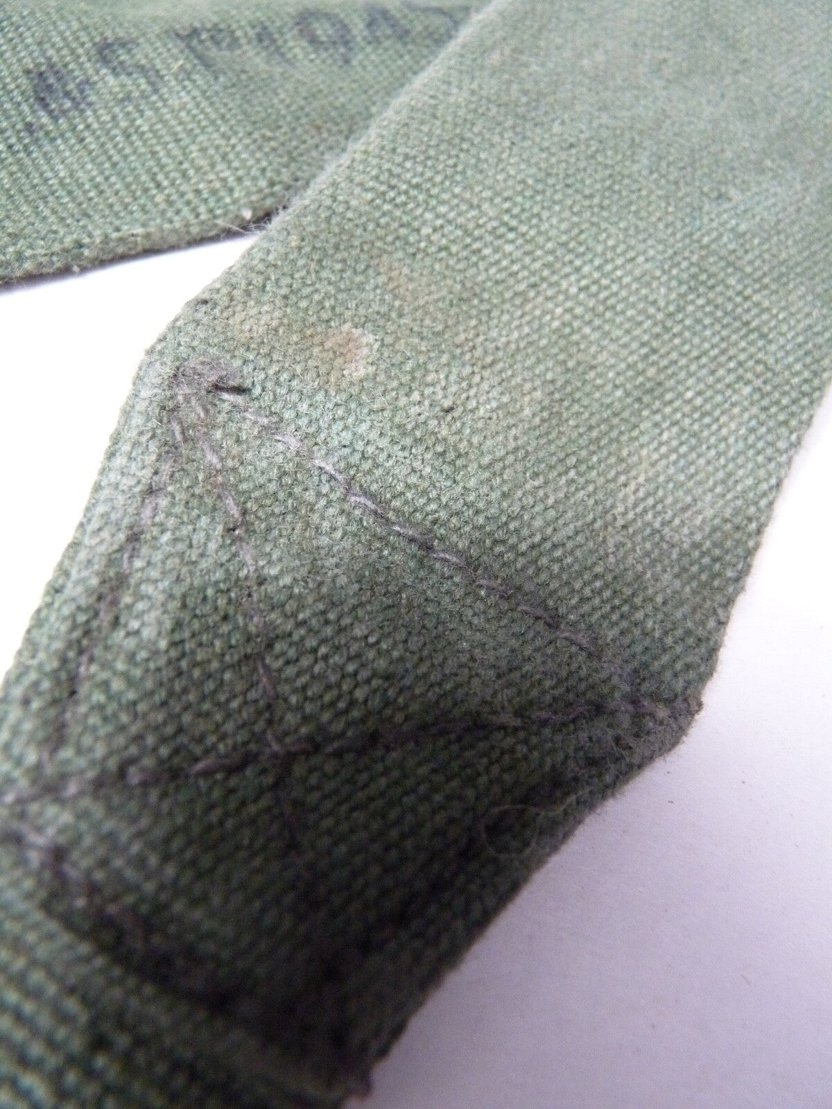 Original WW2 British Army 44 Pattern Shoulder / Extended Equipment Strap - 1945 - The Militaria Shop