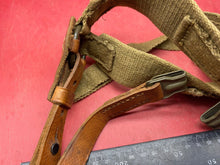 Charger l&#39;image dans la galerie, Original Post WW2 German Army Tropical Y-Straps in Great Condition
