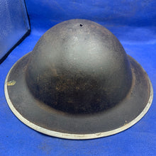 Lade das Bild in den Galerie-Viewer, Original British Army Mk2 Combat Helmet - Untouched WW2 Example
