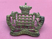 Lade das Bild in den Galerie-Viewer, Original WW1 British Army Royal Gloucestershire Hussars Cap Badge
