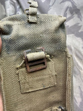 Charger l&#39;image dans la galerie, Original WW2 British Army 37 Pattern Bren Pouch
