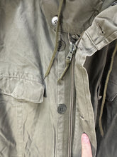 Charger l&#39;image dans la galerie, Genuine German Army Cold Weather Parka - 50&quot; Chest - The Militaria Shop

