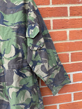 Load image into Gallery viewer, Genuine British Army DPM Camouflaged Combat Smock Jacket - Size 170/96
