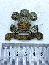 Charger l&#39;image dans la galerie, WW1 British Army Caernarvon &amp; Denbighshire Yeomanry Cap Badge
