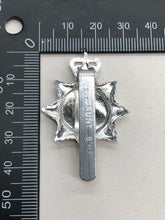 Charger l&#39;image dans la galerie, Genuine British Army Cap Badge - Middlesex Yeomanry
