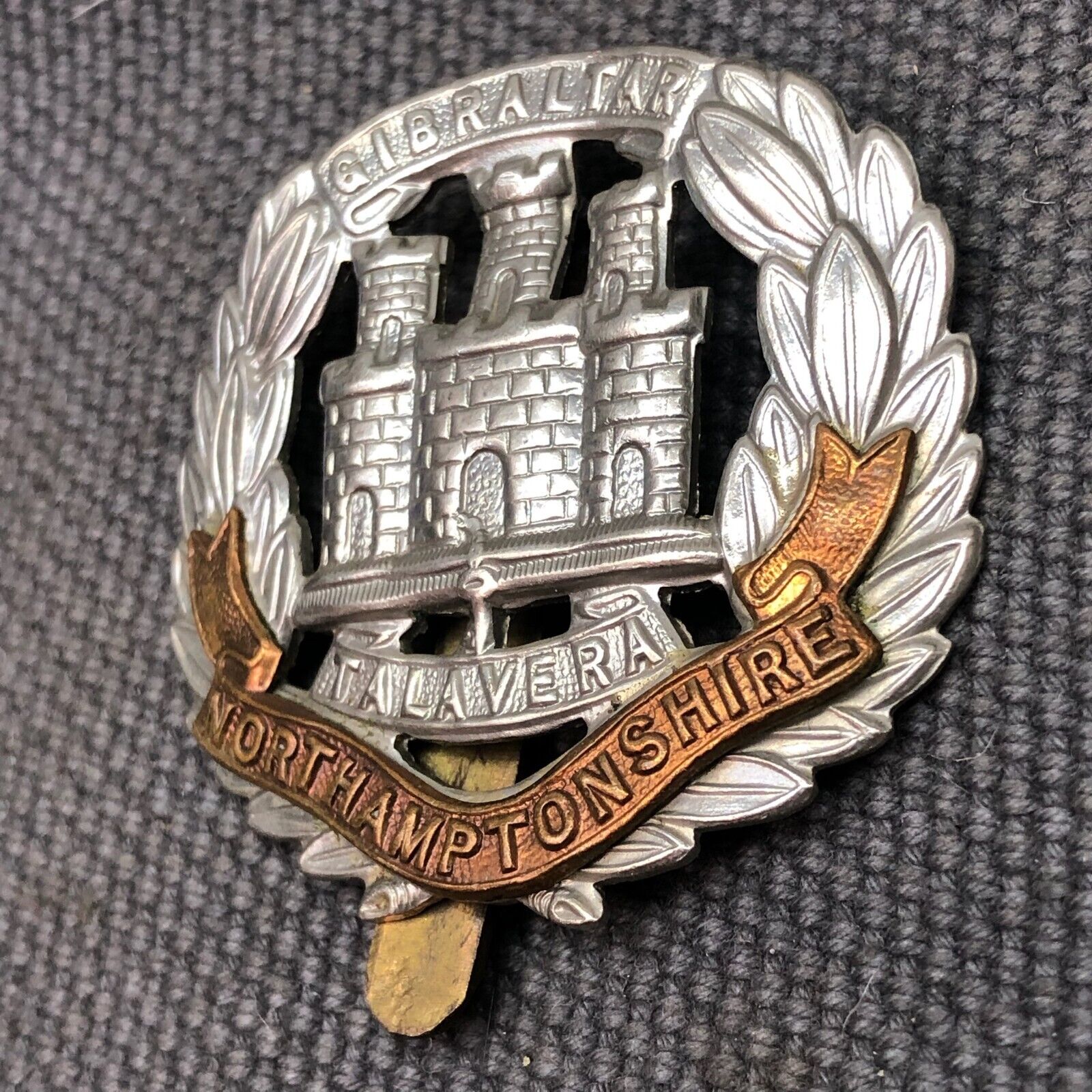 Original WW2 British Army Cap Badge - West Yorkshire Regiment - The Militaria Shop