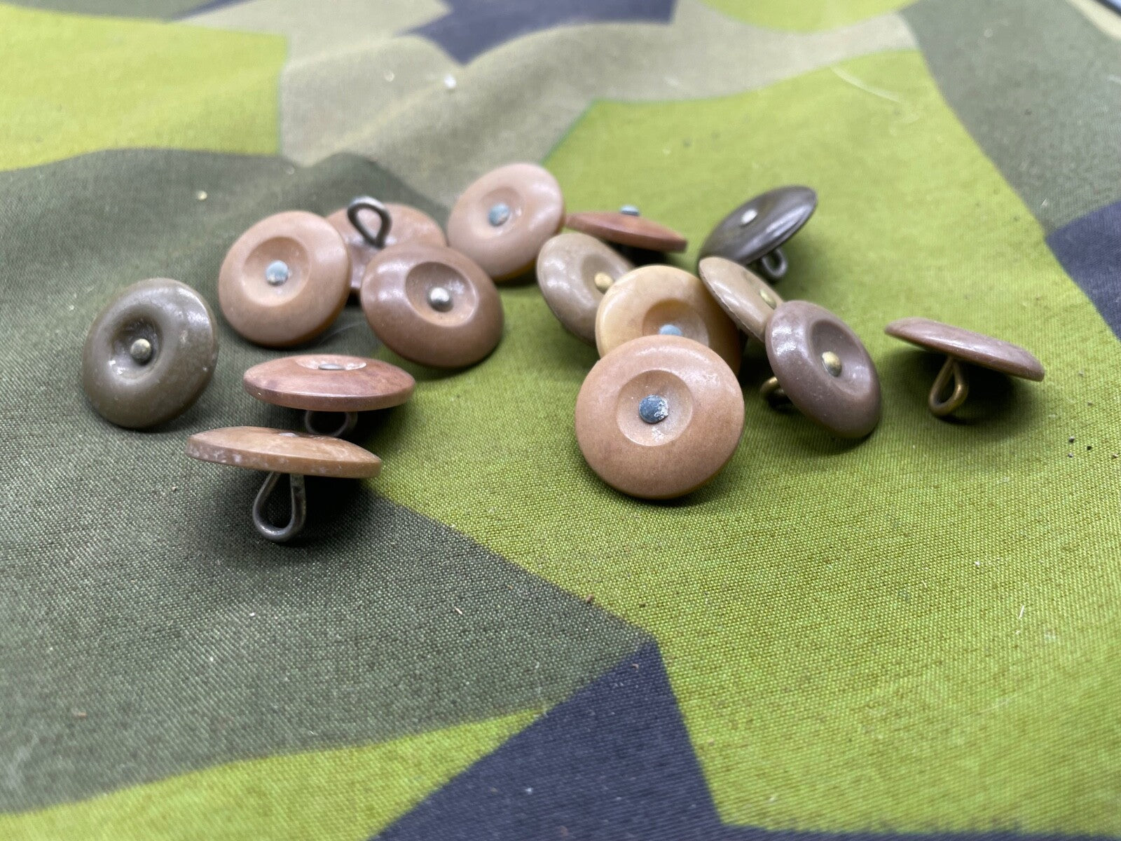 15 x Original WW2 British Army Economy Issue Tunic Buttons | For Sale ...