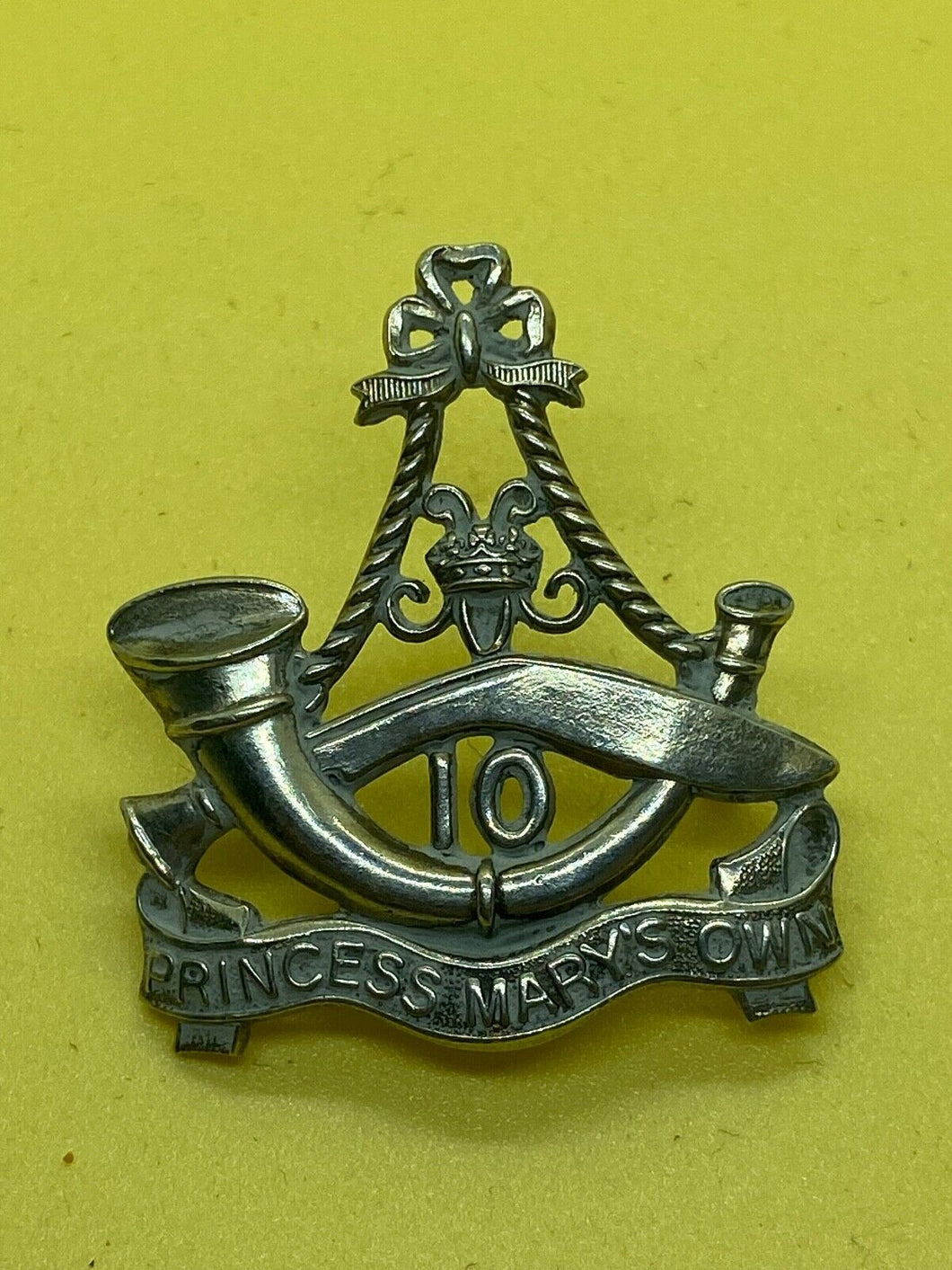 Original WW1 / WW2 British Army  Princess Mary's Own 10th Gurkha Regt Cap Badge