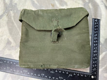 Load image into Gallery viewer, Original WW2 British Army 44 Pattern Binocular Case 1945 Dated
