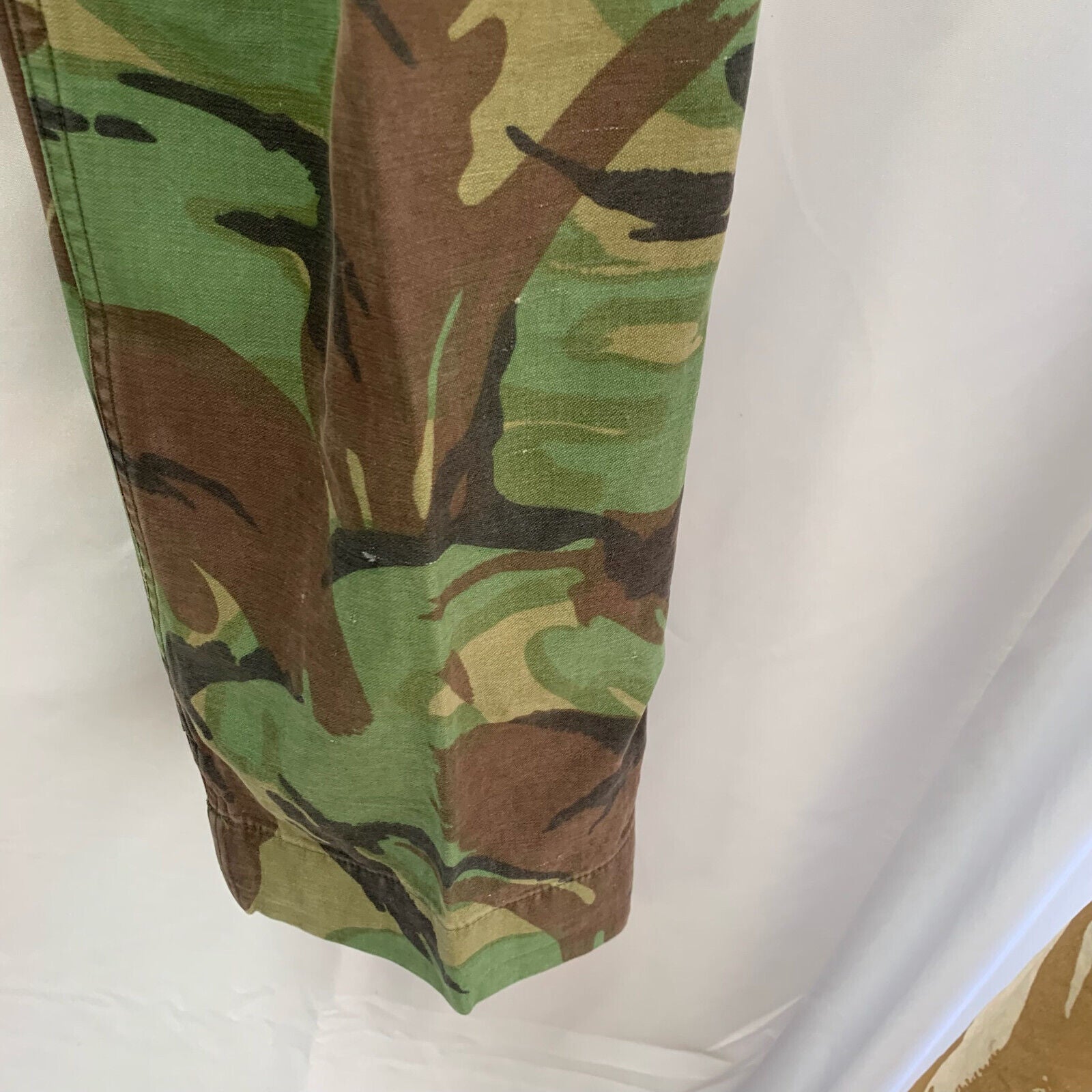 Genuine British Army 68 Pattern DPM Jungle Camouflaged Trousers - Size 28" Waist - The Militaria Shop