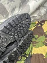 Charger l'image dans la galerie, Image #19
