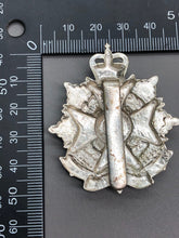 Load image into Gallery viewer, Genuine British Army Border Regiment OR’s Cap Badge
