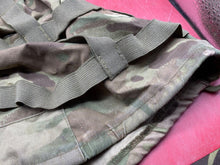 Lade das Bild in den Galerie-Viewer, Original Vintage British Army Combat Worn MTP Camouflage Mk6 Cover
