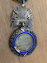 Load image into Gallery viewer, Original French &quot;Medaille Militaire&quot; / Republic Francaise 1870 / Bronze Medal
