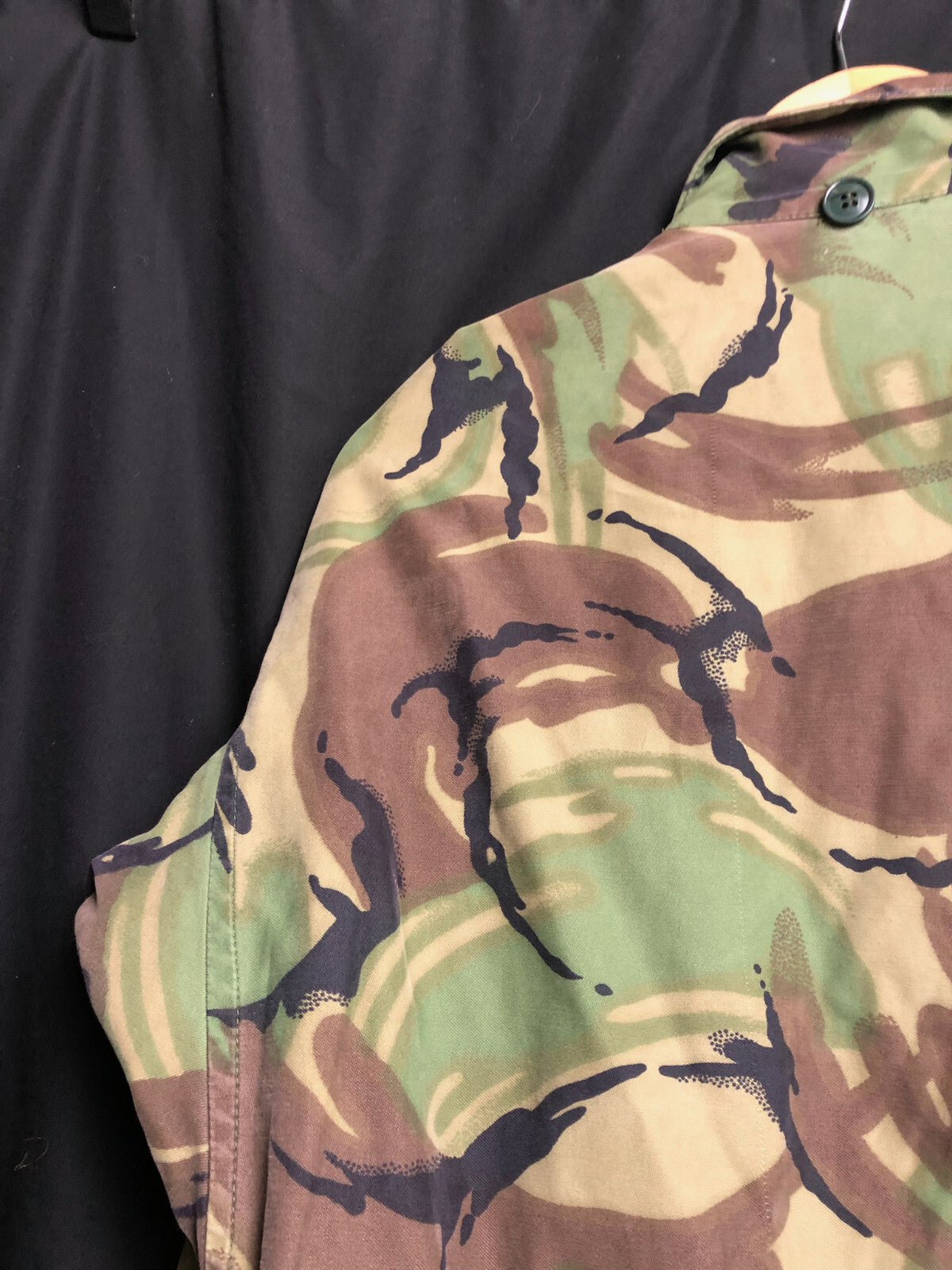 Original British Army 68 Pattern DPM Camouflaged Combat Smock Size 2 - 39" Chest - The Militaria Shop