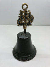 Charger l&#39;image dans la galerie, Original WW1 British Navy HMS Victory Trench Art Bronze Bell
