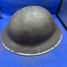 Lade das Bild in den Galerie-Viewer, Original WW2 British Army Mk2 Brodie Combat Helmet
