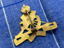 Load image into Gallery viewer, Original WW1 / WW2 British Army Royal Artillery Sweetheart Brooch
