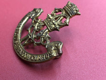 Charger l&#39;image dans la galerie, Original WW2 Canadian Army 4th Princess Louise Dragoon Guards Cap Badge
