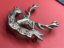 Charger l&#39;image dans la galerie, Genuine British Army Cap Badge - Seaforth Highlanders
