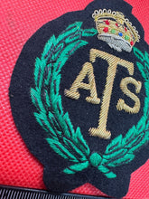 Charger l&#39;image dans la galerie, British Army Bullion Embroidered Blazer Badge - ATS - Auxiliary Territorial Serv
