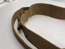 Charger l&#39;image dans la galerie, Original WW2 British Army 37 Pattern Radio Shoulder Strap
